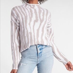 Express | NEW Gray & White Zebra Print Mock Neck Sweater XL
